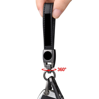 Porte-clés de voiture en cuir de vente chaude pour les marques de voiture accessoires de porte-clés en métal de qualité supérieure faits à la main avec Logo présent pour homme et femme