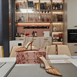 Jimmy - Zapatos de Tacón Alto Elegantes para Mujer, con Punta Puntiaguda, Malla Transparente, Cadena de Diamantes de Imitación y Correa en el Tobillo, Ideales para Bodas, Fiestas y Eventos Nocturnos - Product Image 6