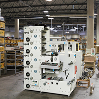 Presse flexo automatique avancée avec technologie UV pour l'impression d'étiquettes rouleau à rouleau de haute qualité