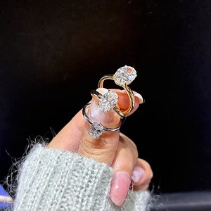 Anello di Fidanzamento Certificato IGI GIA in Oro Bianco 10K 14K 18K, Anello Nuziale con Diamante Solitario Ovale Coltivato in Laboratorio da 1CT 2CT 3CT 4CT - Product Image 6