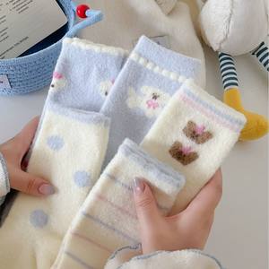 Chaussettes en peluche rose douillettes, extra chaudes, mi-mollet, en polaire australienne, chaussettes thermiques pour femmes, pour dormir à la maison, motif mignon de <span class=keywords><strong>chien</strong></span> - Product Image 3