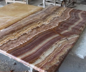 نمر أحمر مقطوع بشفافية أونيكس - Product Image 2