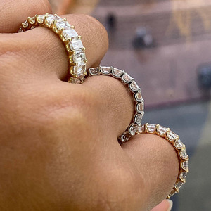 Anello a fascia intera da donna, design circolare semplice, per uso quotidiano - Product Image 4