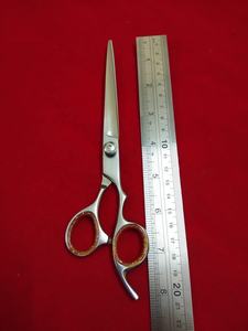 Tijeras de corte de pelo de precisión de 8 pulgadas para uso diestro - Product Image 2