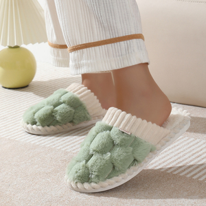 Chaussons tendance de haute qualité pour femmes, en mousse à mémoire de forme, avec amorti croisé, pour la maison et la chambre, idéaux pour l'hiver, avec une réduction populaire - Product Image 5