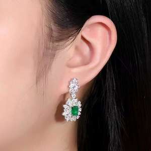 ต่างหูหยดน้ำมรกต สีเขียวมูโซธรรมชาติ 1.25 กะรัต+1.26 กะรัต มรกต ต่างหูทองคำแท้ 18K เพชร 48 เม็ด แซฟไฟร์ขาว 66 เม็ด เครื่องประดับ - Product Image 5