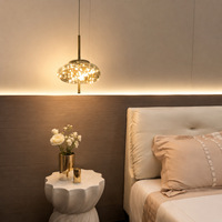 Lampe suspendue de chevet de style nordique, design luxueux, idéale pour Instagram, suspension longue, verre ciel étoilé, éclairage tricolore pour