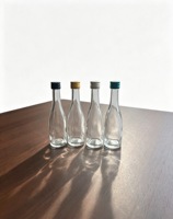 Bouteille à liqueur en verre élégante et fine, petite bouteille en verre transparent, 50 ml, 100 ml, bouchon en métal coloré pour gin, vodka