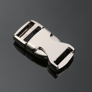 Hebilla metálica de aleación de zinc ajustable plateada Jiuyuan, accesorio para mochila o riñonera - Product Image 1