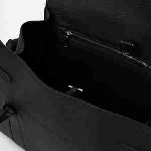 Vente en gros de sacs à main simples et populaires à la mode pour dames sac à bandoulière de luxe portable et décontracté en cuir de couleur noire - Product Image 4