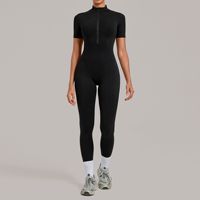 Combinaison de yoga moulante à col montant et demi-zip à manches courtes pour femme, idéale pour la gym, le Pilates et le fitness