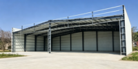 Hangar commercial pour hélicoptères à structure modulaire en acier galvanisé, résistant aux fort vents