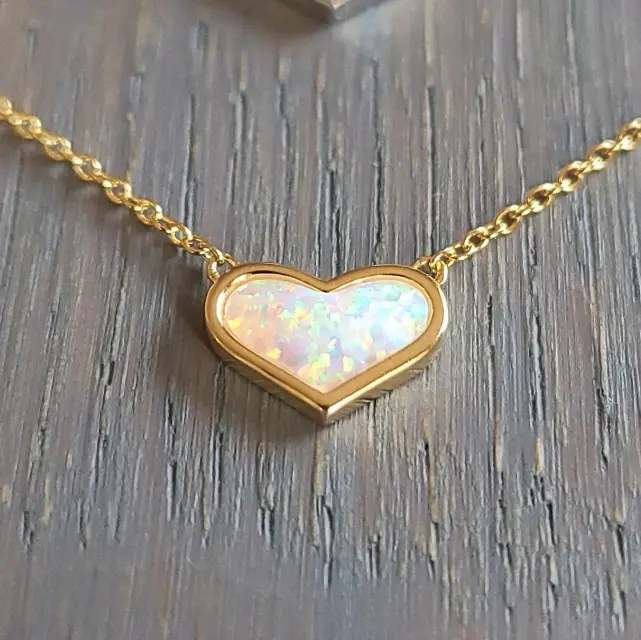 Dainty beyaz Opal kalp kolye gümüş kalp kolye kadınlar için kız kızı kalp takı üç renk mevcuttur