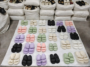Pantoufles à double sangle EVADouble Strap Slippers légèrement défectueuses – Liquidation des stocks restants à prix réduit – Vente en gros en stock - Product Image 2