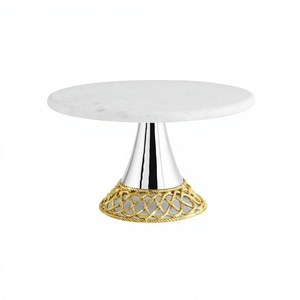 Support à gâteau design moderne, plateau rond en marbre blanc avec base en métal style nordique, présentoir décoratif pour gâteaux, pour la maison, les fêtes et les tables. - Product Image 1