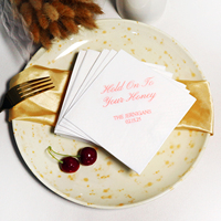 Serviettes en papier jetables personnalisées roses imprimées pour cocktails, avec texte, noms et date, pour dîner de mariage