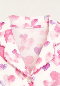 Set Pigiama Corto in Raso per Bambine con Stampa 'Lots of Kisses', Adorabile Completo Estivo - Product Image 5