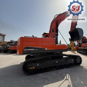 Excavatrice d'occasion Doosan 22 tonnes DX225LC, importée, en bon état, prix avantageux, provenance Corée du Sud, à vendre - Product Image 1