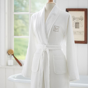 Di lusso Del Ricamo logo 100% Da Bagno In Cotone <span class=keywords><strong>Accappatoio</strong></span> <span class=keywords><strong>Collo</strong></span> <span class=keywords><strong>a</strong></span> <span class=keywords><strong>Scialle</strong></span> Cialda Velluto <span class=keywords><strong>Accappatoio</strong></span> <span class=keywords><strong>con</strong></span> il bianco Piping per 5 stelle hotel Spa - Product Image 2