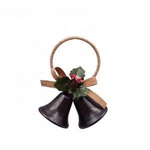Campana Colgante Navideña con Acebo y Cinta, 2 Campanas, Acabado en Níquel Negro, Artesanía Metálica - Product Image 1