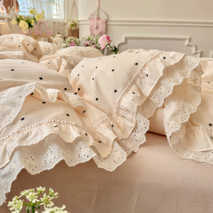 Ensemble quatre pièces en dentelle à pois ondulés en coton français - Product Image 6