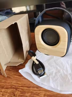 Grosir kustom baru ramah lingkungan luar ruangan Mini portabel bambu Bass Surround BT nirkabel Speaker bertenaga baterai 3W Output