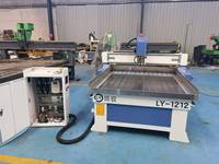 Routeur CNC pour le travail du bois 1325/1530/2025, table de travail 2000x3000mm, moteur de broche 4.5kW pour gravure 3D