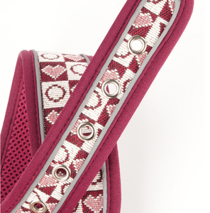 طوق كلاب قابل للتعديل للعطلات، مصنوع من النايلون المتين مع إبزيم سريع التحرير، نمط قلوب لعيد الحب باللونين الأحمر والأسود - Product Image 4