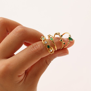 OEM Anillo Esmeralda polsino fiore semplice in acciaio inox anello di pietra colorata - Product Image 3
