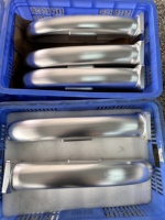Fabricant de composants de moteur automobile sur mesure en aluminium usinés par CNC 5 axes