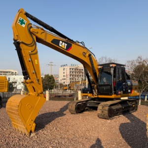 รถขุดไฮดรอลิกตีนตะขาบ Caterpillar 320D2 22 ตัน พร้อมปั๊มเกียร์เครื่องยนต์ ค่าใช้จ่ายในการใช้งานต่ำ บุ้งกี๋ 1 เมตร 32 ตัน รุ่นปี 2024 สำหรับงานฟาร์ม 103 กิโลวัตต์ - Product Image 1