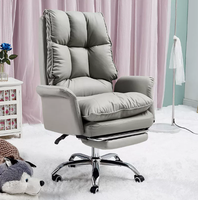Chaise de bureau ergonomique de luxe, pivotante et inclinable, avec support lombaire pour le bureau à domicile.