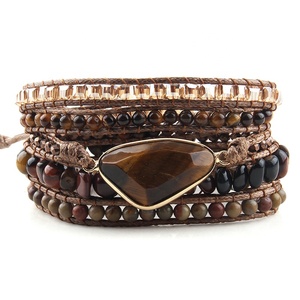 Braccialetto Artigianale con Perline di Ultima Tendenza, Charm <span class=keywords><strong>in</strong></span> Pietra Naturale a Triangolo, <span class=keywords><strong>Bracciali</strong></span> Avvolgenti <span class=keywords><strong>in</strong></span> <span class=keywords><strong>Pelle</strong></span> a 5 Fili con Pietre da 4MM - Product Image 3