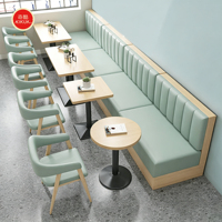 Ensemble de table et chaises de salle à manger de luxe moderne pour 6 personnes, écologique, en velours vert, avec structure en acier inoxydable et plateau en faux marbre, idéal pour les cafés.