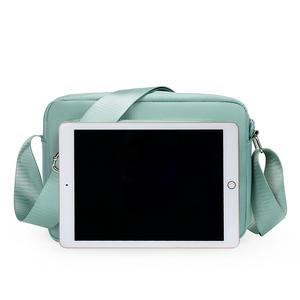 Vente en gros de tissu en nylon petit sac carré pour femmes sac de voyage durable coloré durable mère sac messager à poche zippée multicouche - Product Image 6