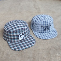 Casquette de tennis unisexe en coton à carreaux, style plat, en flanelle, pour l'hiver, avec logo brodé personnalisé, style mode à carreaux, chapeaux Pillbox – Vente en gros