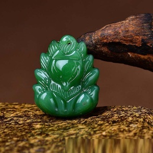 Collier de prière chanceux chinois pendentif Vintage Jade calcédoine pendentif renard à neuf queues collier de renard à neuf queues coloré - Product Image 1