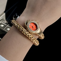 Montre de luxe Scottie 9798 en forme de serpent, bracelet en acier inoxydable torsadé, pour femme, résistante à l'eau 3ATM, mouvement à quartz
