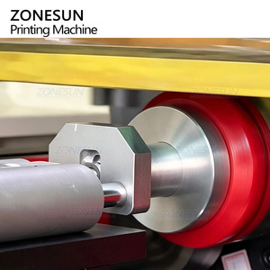 Máquina de Serigrafía Vertical Automática ZONESUN ZS-SWP3 con Servomotor Rotatorio para Tapas de Tubos, Botellas Cilíndricas y Envases Cosméticos - Product Image 5