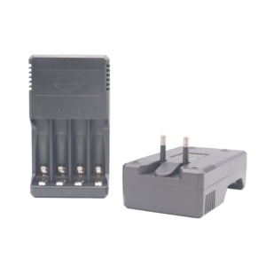 Bán buôn Plug-in 4 khe cắm thông minh thông minh nhanh chóng <span class=keywords><strong>NiMH</strong></span> <span class=keywords><strong>Battery</strong></span> <span class=keywords><strong>Charger</strong></span> 1.2V 1.5V AA/AAA pin cho xe ô tô đồ chơi từ xa - Product Image 1
