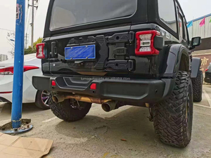 อุปกรณ์ตกแต่งรถยนต์ออฟโรด LUMA 4x4 ฉลองครบรอบ 10 ปี กันชนหลังพลาสติกใหม่สำหรับปี 2018+ - Product Image 2