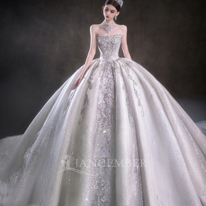 ชุดแต่งงาน LSHT101 หรูหรา สายเดี่ยว สีงาช้าง แต่งลูกไม้คริสตัลลายดอกไม้ พร้อมชายกระโปรงยาวสำหรับงานแต่งงานและงานเลี้ยงสำหรับผู้หญิง - Product Image 3