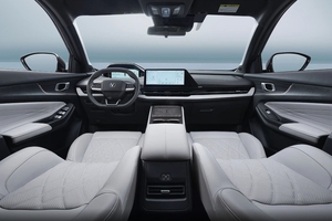 Auto Nuove Changan CS55 Plus PHEV 2025 SUV Compatto Ibrido Plug-In 1.5L Blue Whale 125Km Superpotenziato Dark FWD R16 - Product Image 6