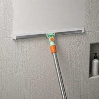 Raclette de douche longue et droite en plastique léger avec tête rotative à 180°, lame souple en TPR, grattoir à eau en acier inoxydable pour salle de bain