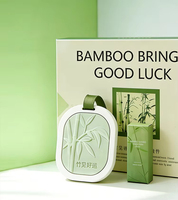 Diffuseur d'arômes suspendu en pierre de cire de soja parfum feuille de bambou, désodorisant de voiture moderne, coffret cadeau pour Noël et le Nouvel An
