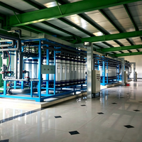 Machinerie de traitement de l'eau, système de membrane UF 100T/H, pompe à moteur contrôlée par PLC, équipement de filtration d'eau par ultrafiltration, 1 an