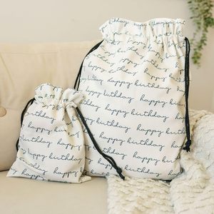 Bolsa de Regalo Personalizada de Alta Calidad con Cordón y Estampado de Letras Premium para Fiestas de Cumpleaños - Product Image 3