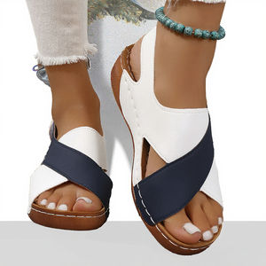 Sandales plates romaines d'été pour femmes, style européen et américain, à plateforme épaisse, décontractées, idéales pour les jupes et la plage, à bout ouvert - Product Image 2