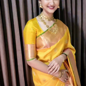 Sari Indio Tradicional Amarillo Suave y Elegante con Borde de Zari, para Bodas de Verano, Ropa Festiva para Mujer, Sin Arrugas, Protección Solar, Étnico - Product Image 1