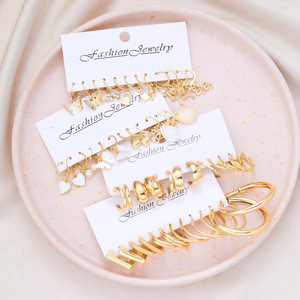 Cross-Border Hot Selling Alloy Electroplated Twist Heart Butterfly Earrings Set Simple C-Shaped Imitation Pearl <strong>Large</strong> <strong>Hoop</strong> - Product Image 4